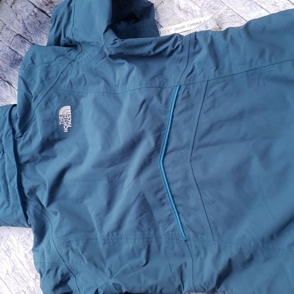 the North Face jacket.  USED - Picture 17 of 17